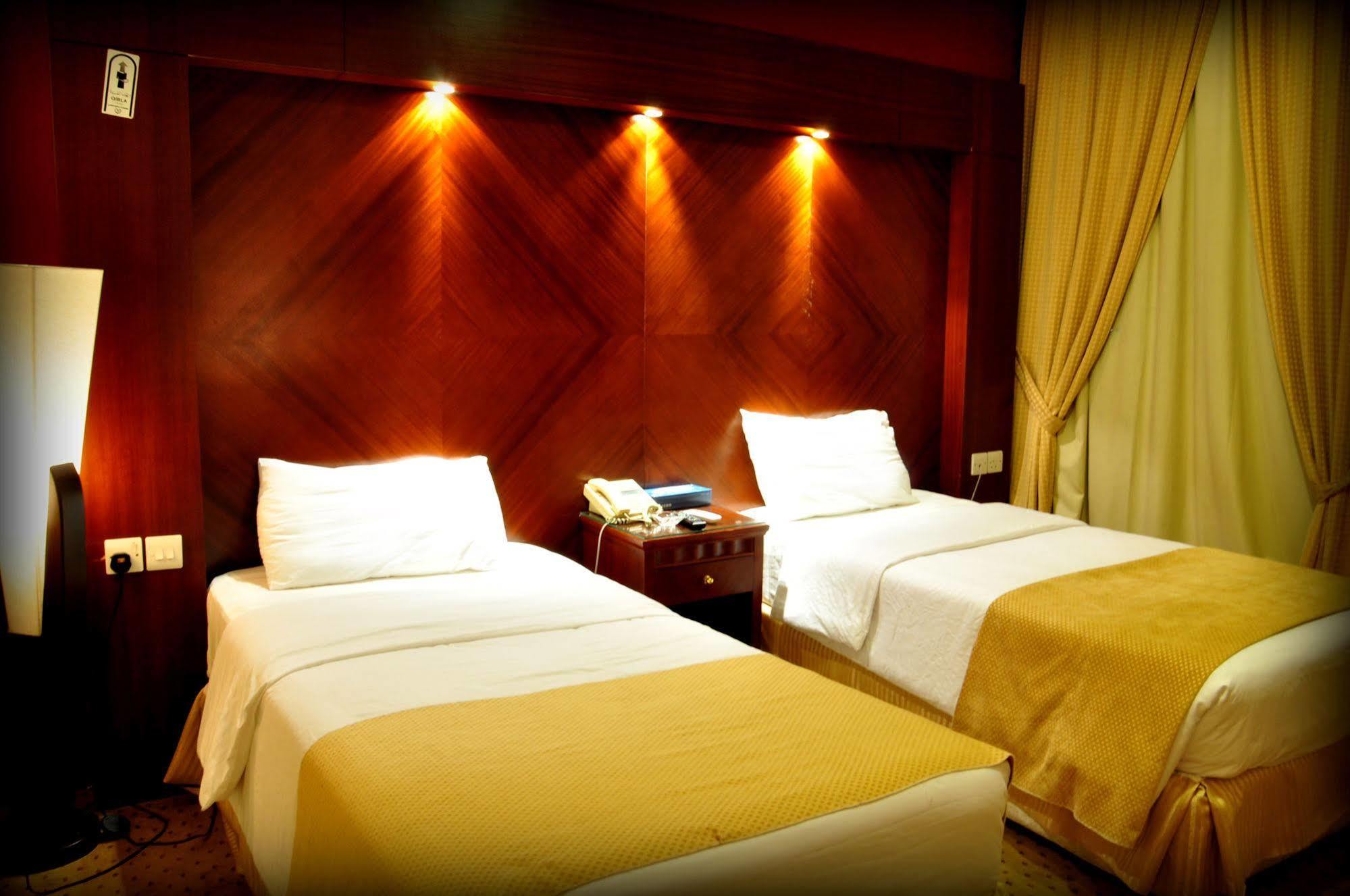 Al Higgi Hotel Yanbu Luaran gambar