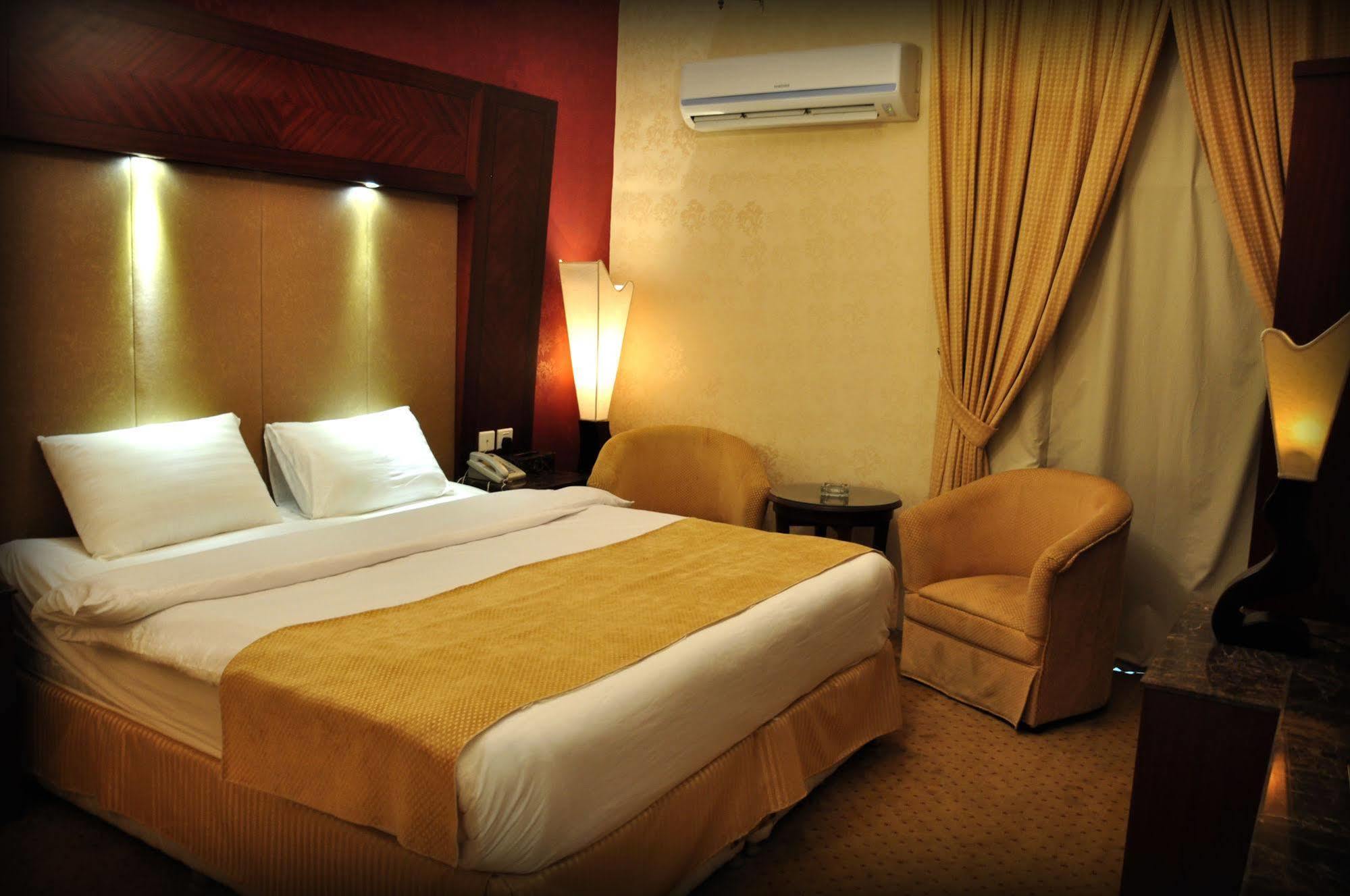 Al Higgi Hotel Yanbu Luaran gambar